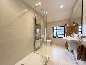 Photo 13- click for photo gallery